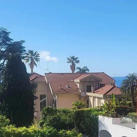 Les Delphes, Tres Beau 2p Proche Et Monaco